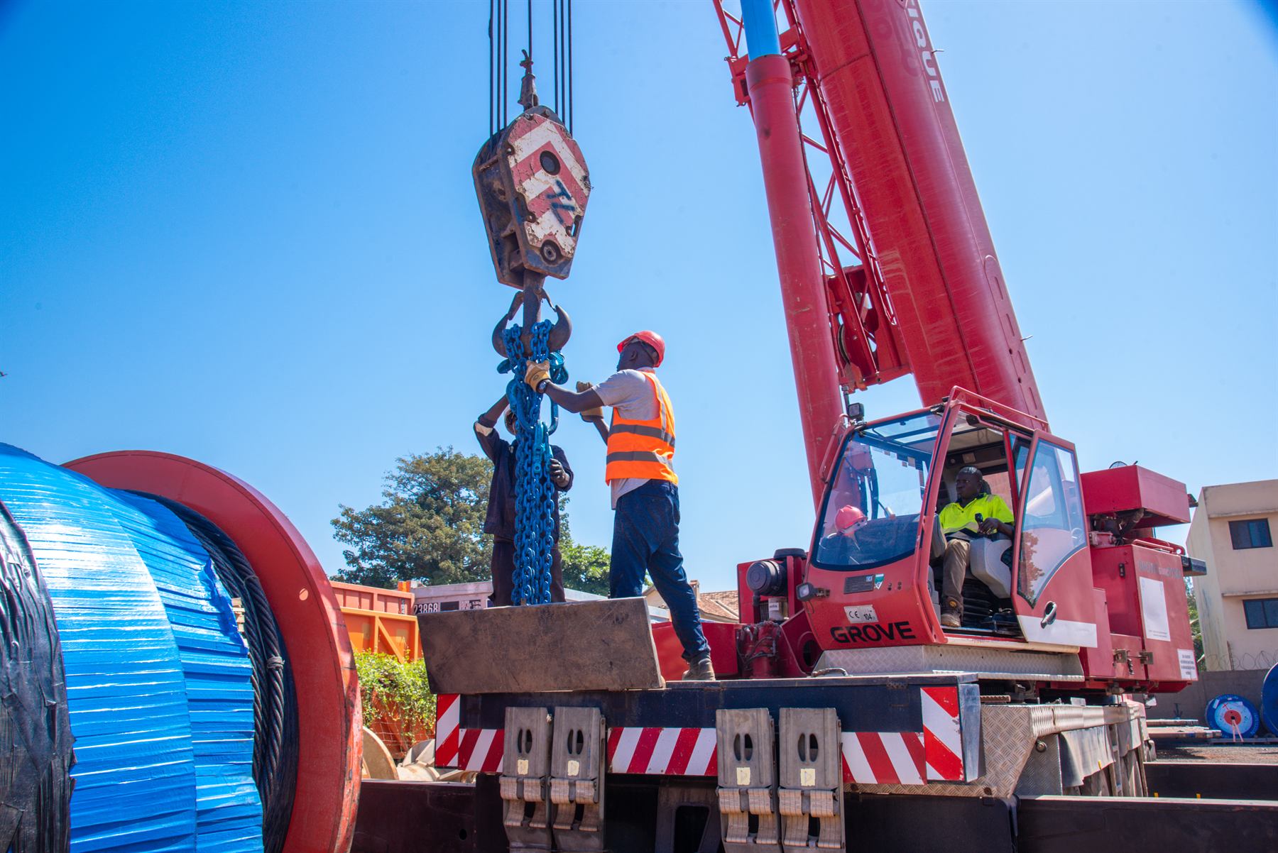 SILS crew and equipment carrying out lifting and handling operations at the Dakar base